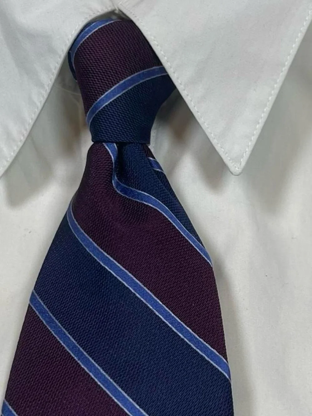 Brooks Brothers MAKERS Italy Pure SILK Tie Navy/Burgundy Stripes L60